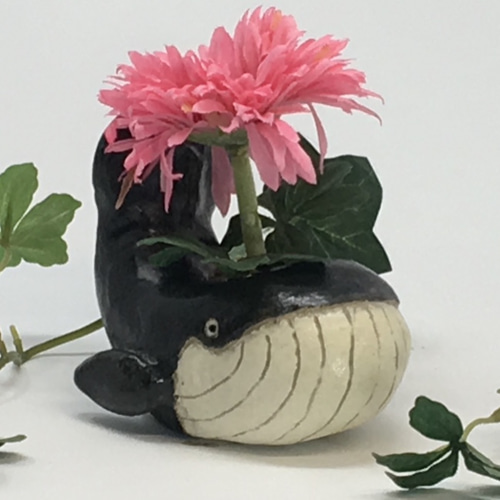 工房彩陶「鯨花器 」（くじら クジラ 黒 ブラック 香炉 陶器 一輪ざし