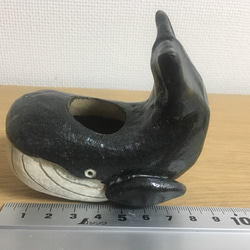 工房彩陶「鯨花器 」（くじら　クジラ　黒　ブラック　香炉　陶器　一輪ざし　かわいいプレゼント　ギフト） 6枚目の画像