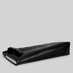 HANDMADE TRI BLACK LEATHER/ PEARL POUCH (MADE-TO-ORDER) 第2張的照片