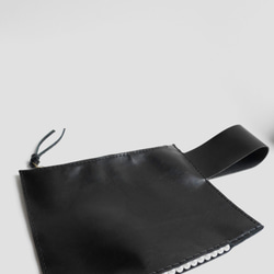 HANDMADE BLACK LEATHER/ PEARL WRISTLET (MADE-TO-ORDER) 第5張的照片