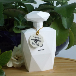 幾何香水瓶A-限量優惠 擴香 精油 Dilatation essential oils 第1張的照片