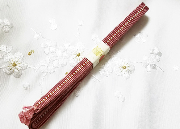 国産加賀錦真田紐E 四分紐 5ｍ 袋紐 袋織 四分（12ｍｍ）5メートル 絹みたいな肌触りの加賀錦（帯締め ワラーチの材料に ）｜Yahoo!フリマ（旧PayPayフリマ） 加賀錦真田紐K 袋紐 長さ5m 幅12mm 袋織 四分 1.2cm12ミリ5メートル 絹みたいな肌触りの加賀錦帯締めワラーチ材料に