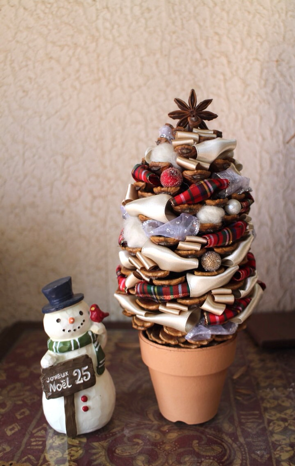 松ぼっくりツリー《クリスマス》《Creema限定販売》《大きな松ぼっくり》 1枚目の画像