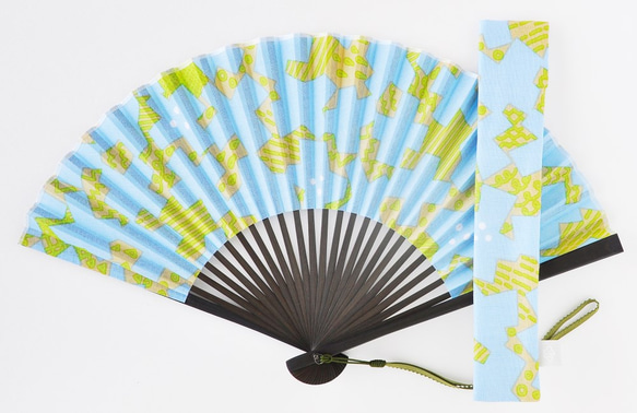 送料無料◆祝い文扇子 扇袋セット 「風車（水色）」　　　作者：ひびのこづえ 2枚目の画像