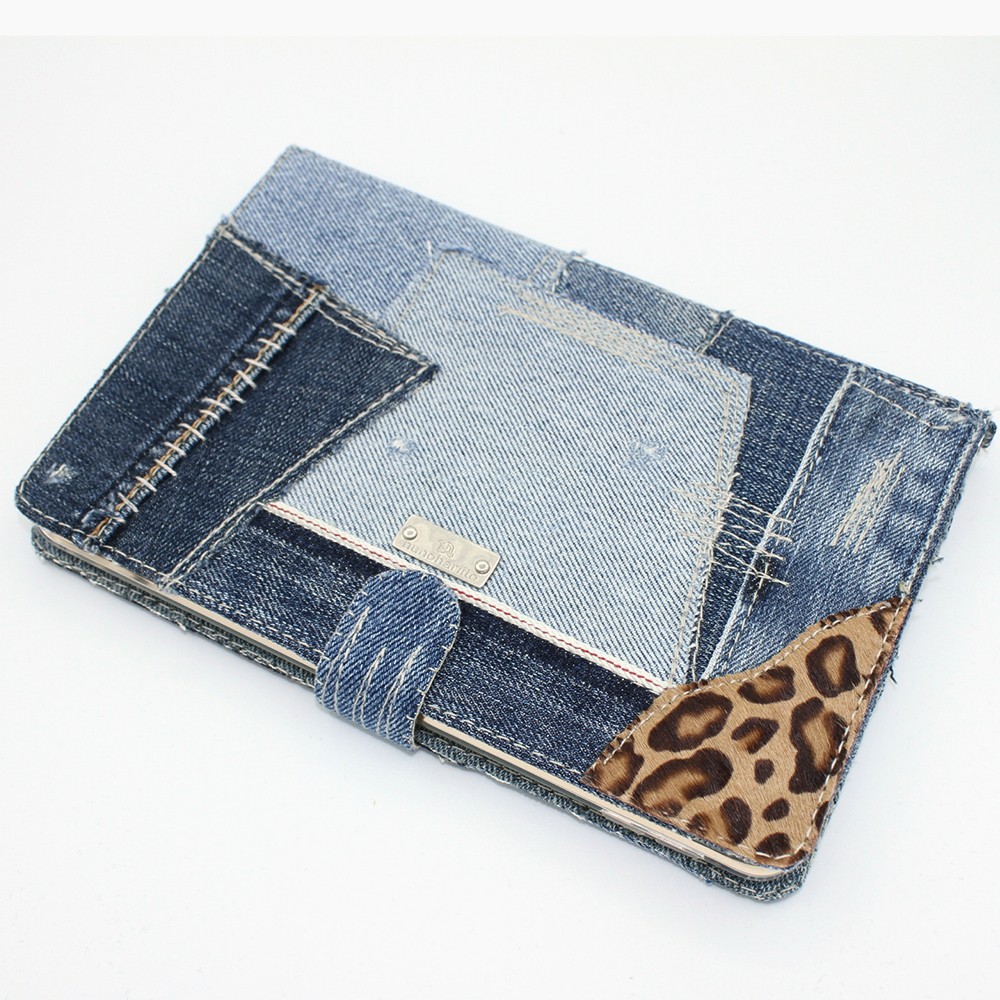 ヒョウ柄デニムiPadケース - iPadPro,M4,iPadAir,M2,iPad, iPad miniほか