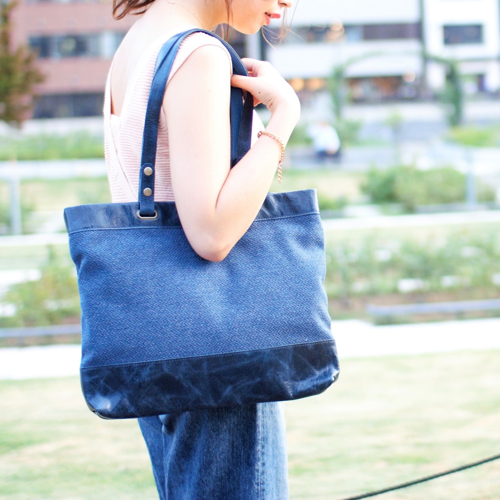 レザー＆イタリアンファブリック・トートバッグ(ネイビー)