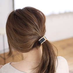 大人の簡単まとめ髪！上品で、可愛いヘアアクセサリー！レザー