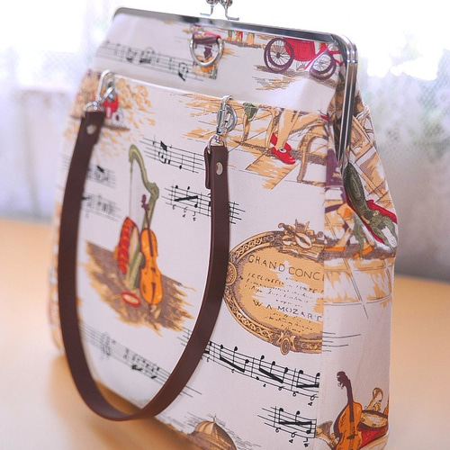 バイオリン☆ピアノ☆音符柄【A4サイズ対応】ヴァイオリン柄☆30cm口金