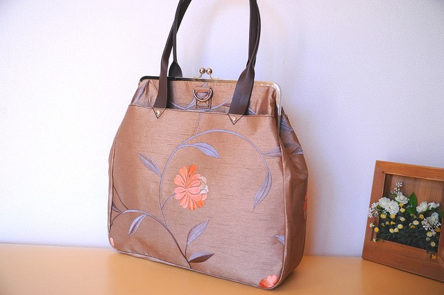 【A4サイズ対応】 30cm口金使用☆【超大容量】がま口トートバッグ＆リュック☆両側外ポケット付き