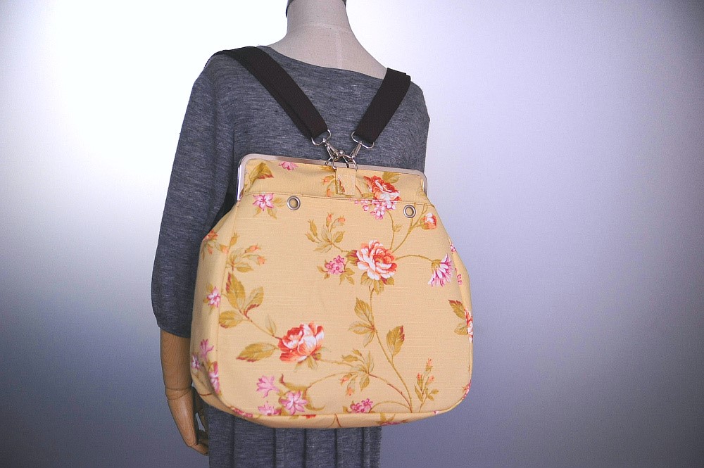 イエロー☆花柄【A4サイズ対応】 30cm口金使用☆【超大容量】3wayがま口トートショルダーバッグ＆リュック☆