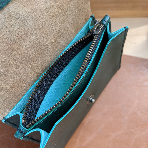 受注制作】＊ぐしぐし手縫い＊ アンティークグリーンとカウ柄ハラコの  