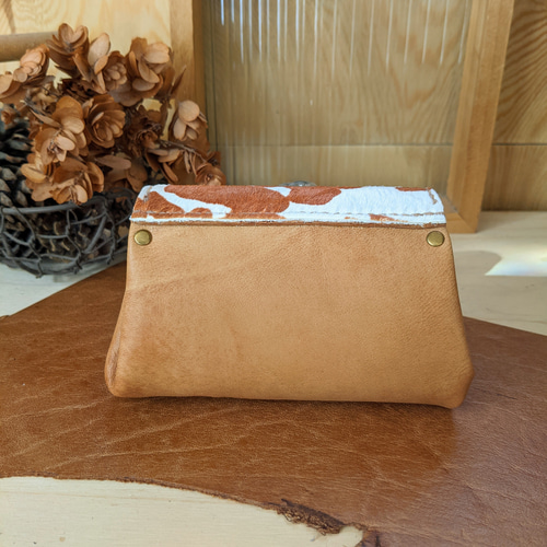 ぐしぐし手縫い＊ナチュラルブラウンレザーとカウ柄ハラコの  