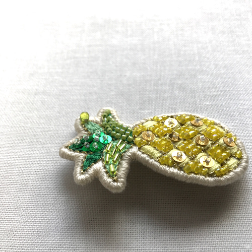 通常盤セット みの様 専用 パイナップル ビーズ刺繍ブローチ