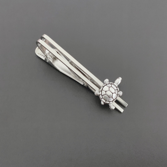 亀のネクタイピン タイピン・カフス okadoya 通販｜Creema(クリーマ  