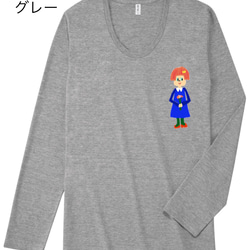 送料込 お花を持った赤い髪の女の子 長袖Tシャツ 全4色 受注製作 S、M、L、XL 3枚目の画像