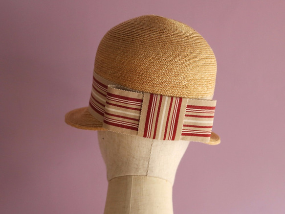 小帽簷的帽子秸稈梁詠琪梁詠琪條紋條紋 第3張的照片