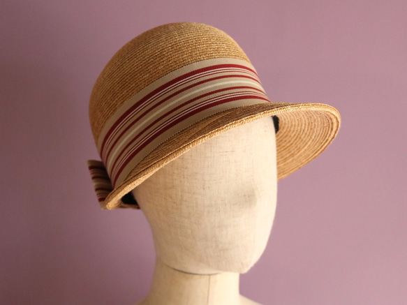 小帽簷的帽子秸稈梁詠琪梁詠琪條紋條紋 第5張的照片