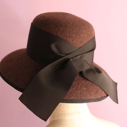 棕色羊毛氈卡薩布蘭卡帽 第2張的照片