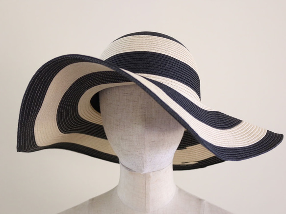 條紋條紋帽子“ Liz” Liz春夏草帽女士 第3張的照片