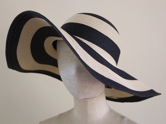 條紋條紋帽子“ Liz” Liz春夏草帽女士 第1張的照片