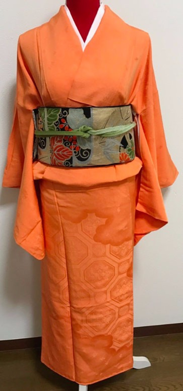 結ぶだけセパレート着物 鮮やかなオレンジ色にお花柄 着物 3分着物 