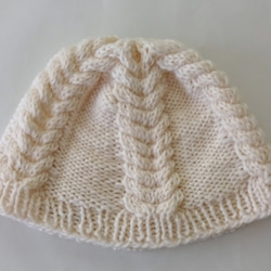 ケーブル編み　帽子 2枚目の画像