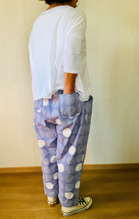 手工斯堪的納維亞帆布面料寬褲免費尺碼 第4張的照片