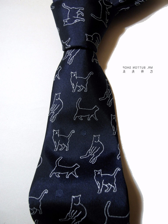 巴特先生-日常的貓設計款領帶_100%silk真絲_獨家設計_限量款_neck tie_cats_深藍 第3張的照片