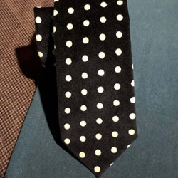 バートドット氏tie_velvet_winterlimited_basic_necktie_black_light黄色のドット 1枚目の画像