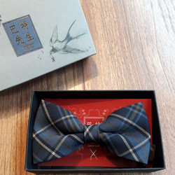 巴特先生-英倫經典格紋-領結-領帶-口袋巾-藍 第1張的照片