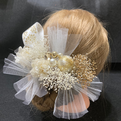 h22　髪飾り　かすみ草　あじさい プリザ 結婚式 成人式　ホワイト　ゴールド 3枚目の画像