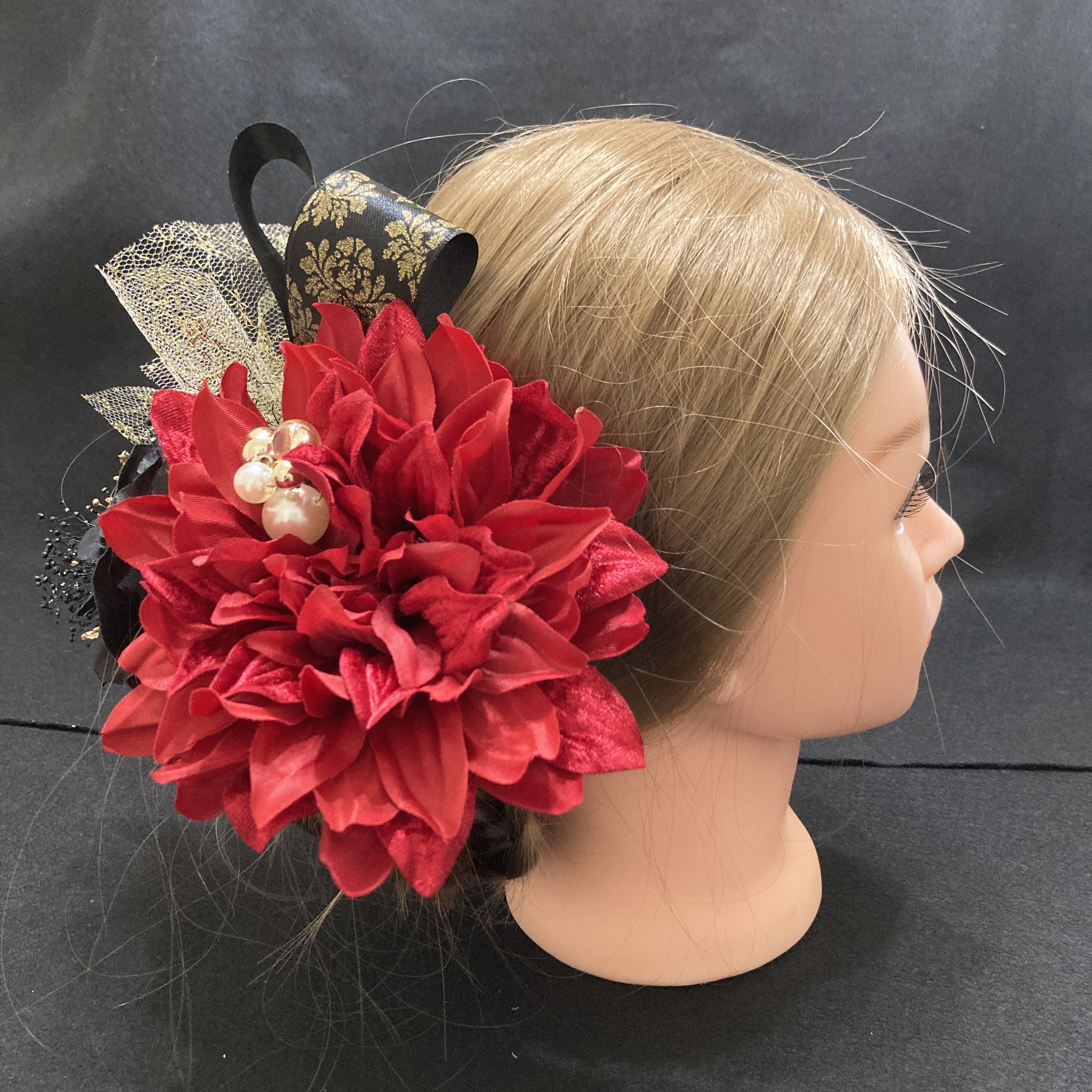 hg69　和装　髪飾り 成人式 着物　振袖　結婚式　色打掛　赤　ダリア　黒　バラ