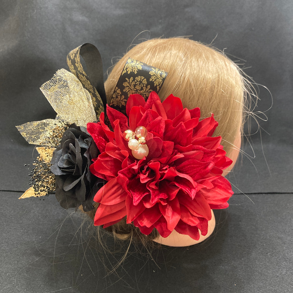 hg69　和装　髪飾り 成人式 着物　振袖　結婚式　色打掛　赤　ダリア　黒　バラ 2枚目の画像