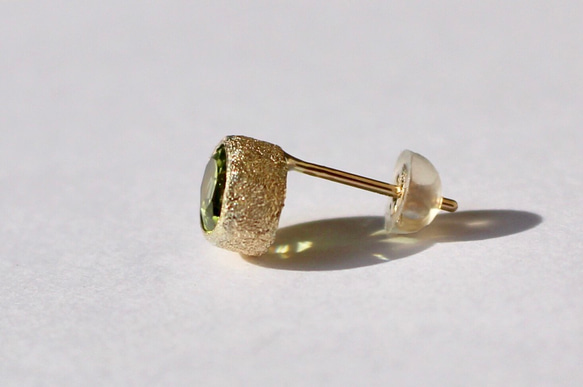 Stardust Pierce Peridot / K10YG 4枚目の画像