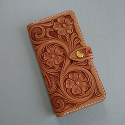 花柄レザー半円形ポーチ　カービング 花柄レザー半円形ポーチ カービング ポーチ 王様とゆかいな仲間