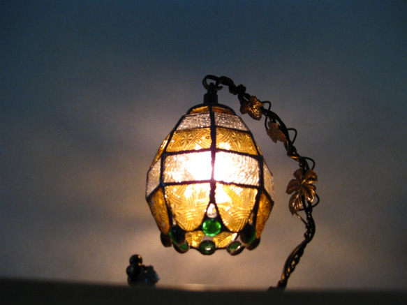 ステンドグラス　ぼんぼりランプ（アイボリー） 2枚目の画像