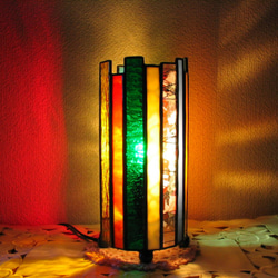 ステンドグラス　虹色ランプ（円錐） 4枚目の画像