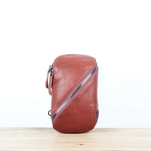 本革 掛け方いろいろレザーポシェット 楽しいお出かけ ☆Brown☆