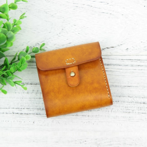 本革 ビンテージ風コンパクト二つ折り財布 ☆Brown☆ 二つ折り財布