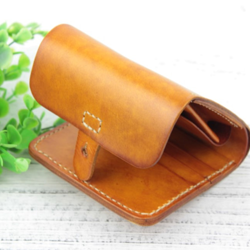 本革 ビンテージ風コンパクト二つ折り財布 ☆Brown☆ 二つ折り財布