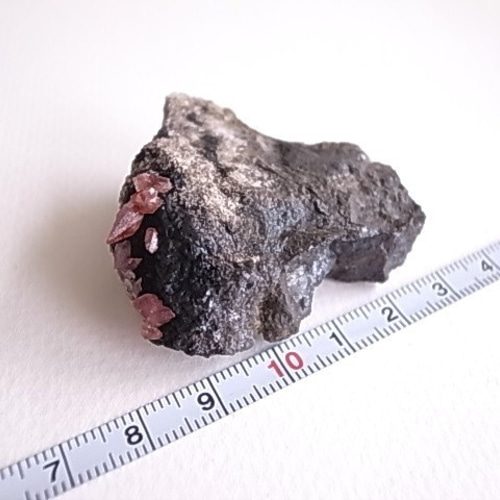 インカローズ（ロードクロサイト）母岩付き結晶 原石 45g