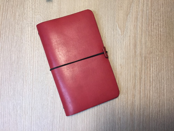 皮革護照套/筆記簿套/Traveler's Notebook/酒紅色 第1張的照片