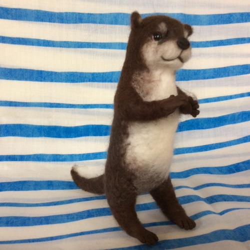 羊毛フェルト カワウソお母さん 大きい 【公式通販】
