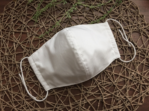 即納‼︎立体マスク Mサイズ 白 国産コットン 綿100% 1枚目の画像