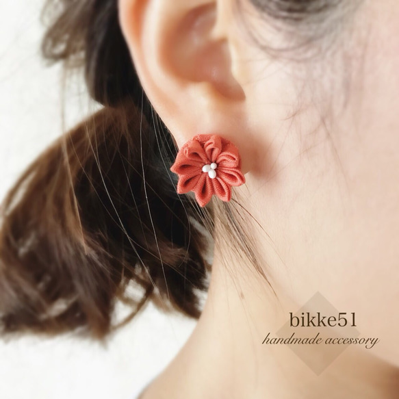 金盞花 (きんせんか) 華のピアス〈つまみ細工〉 ピアス 金盞花 (きんせんか) 華のピアス〈つまみ細工〉 ピアス