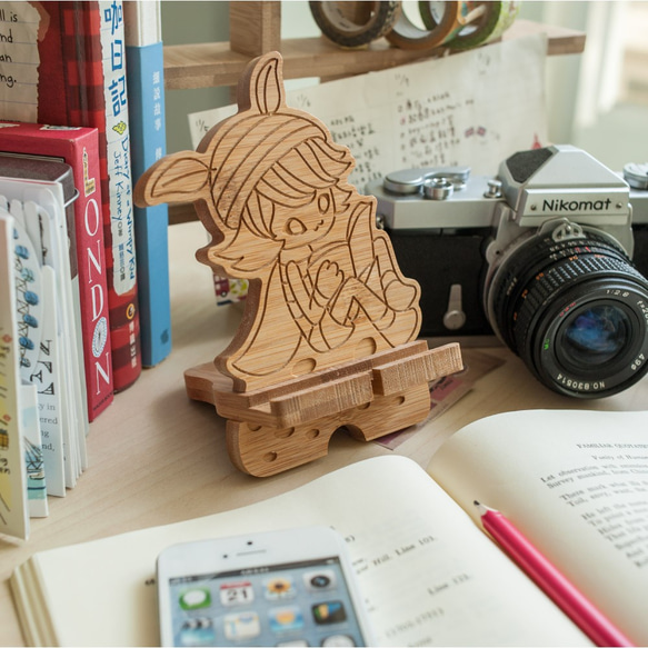 木製の携帯電話ホルダー[非常に注意深くお読みください]バレンタインデーの贈り物、結婚祝い、オフィスのテーブルにある小さなものは、 2枚目の画像