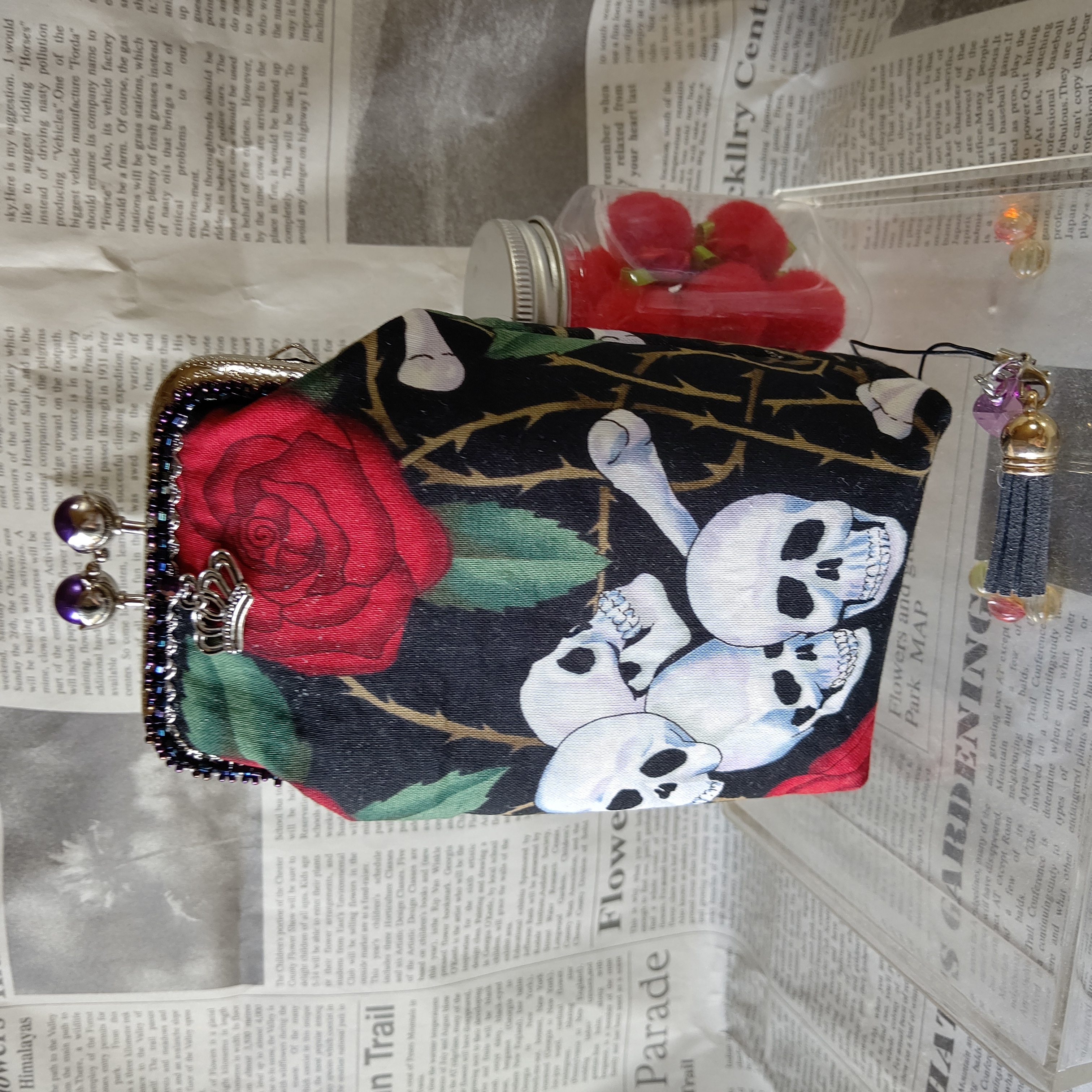 ドクロと薔薇☆がま口 ポーチ タバコケース メガネOK☆アレキサンダー