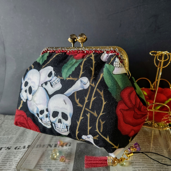 薔薇とドクロ☆クールながま口 ポーチ たくさん入ります  