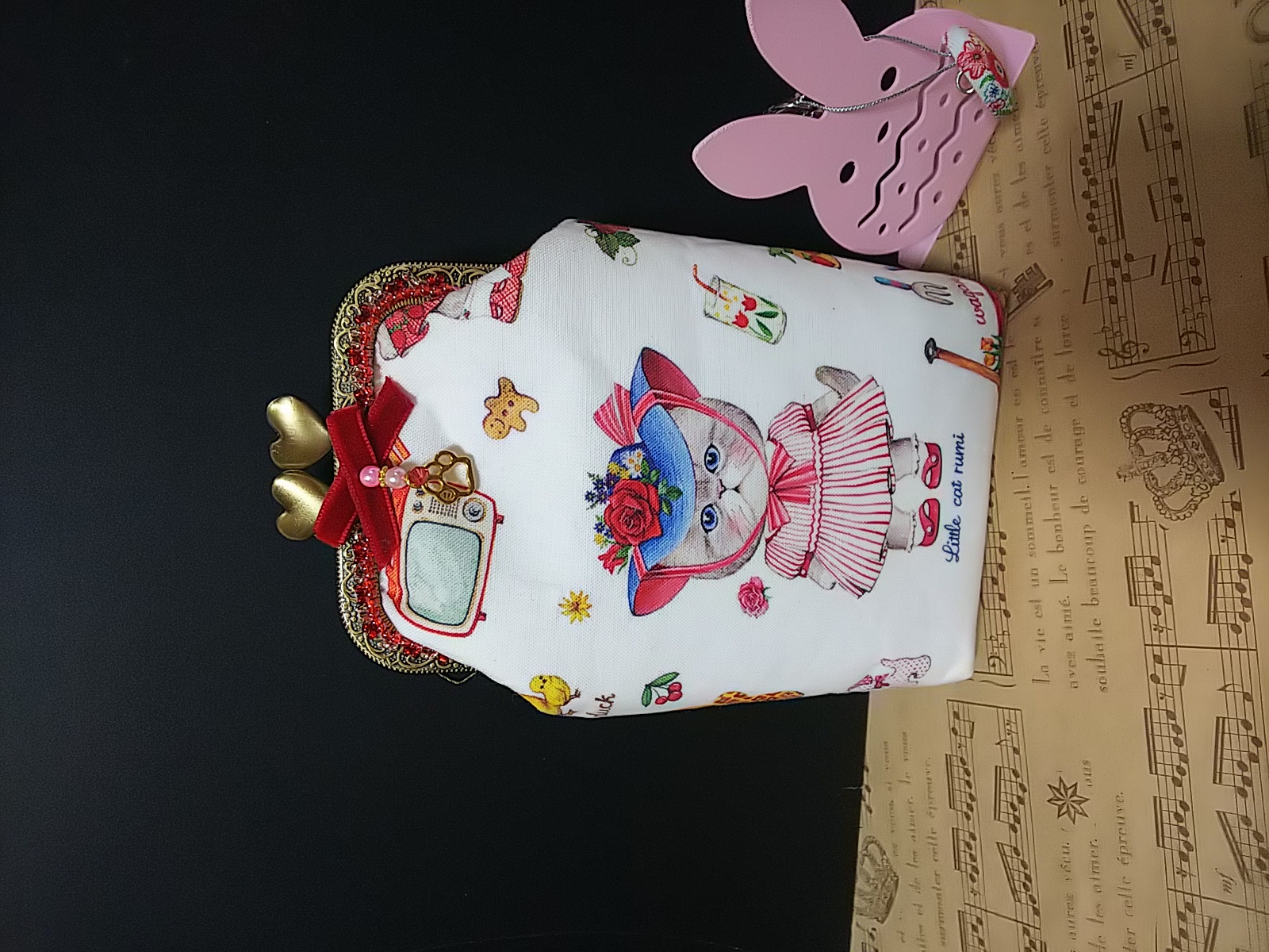 キュート猫ちゃん♪がま口 ゆらゆら肉球 ポーチ コヤンイサムチョン  