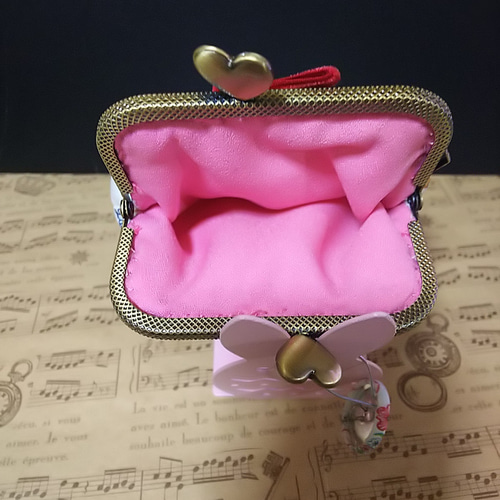 キュート猫ちゃん♪がま口 ゆらゆら肉球 ポーチ コヤンイサムチョン  